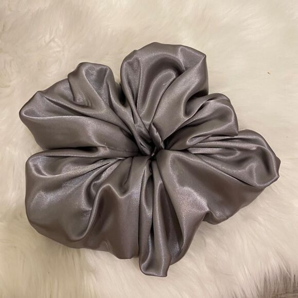 Satin Hair Scrunchie. Grey. XXL - Picture 5 of 8